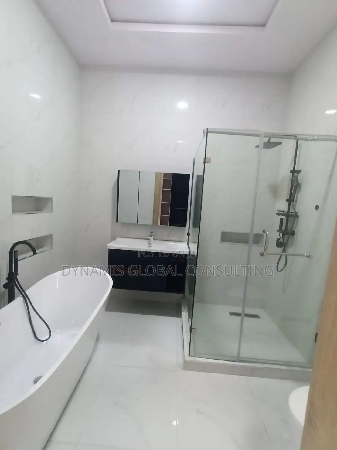 Furnished 5bdrm Duplex in Omole Phase 1 for sale in Omole Phase 1