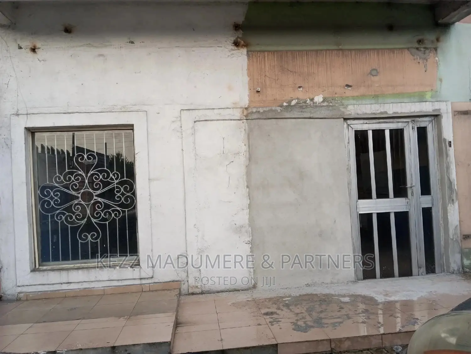 For Sale: 3 Shops on Woji Major Road in Port-Harcourt