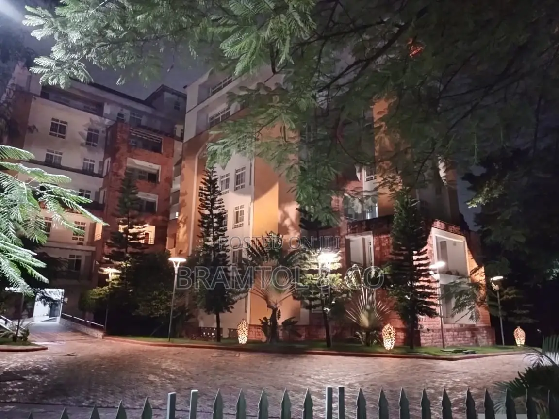 Furnished 3bdrm Townhouse / Terrace in Maitama for rent in Maitama