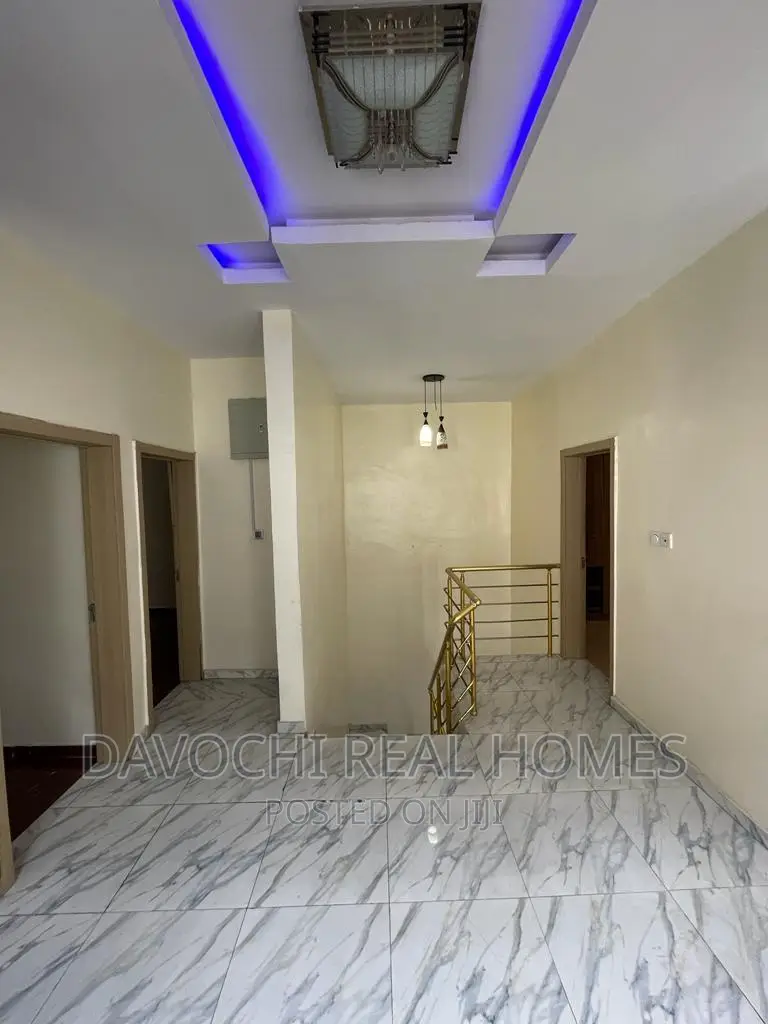 4bdrm Duplex in Osapa London, Lekki for rent in Lekki