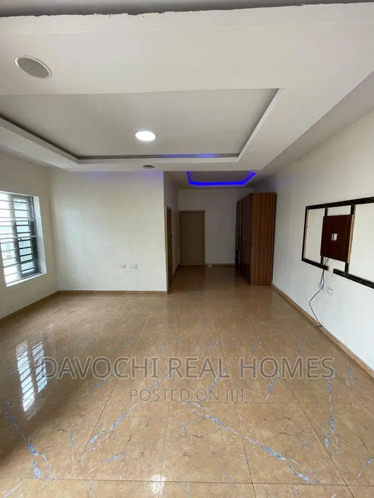 4bdrm Duplex in Osapa London, Lekki for rent in Lekki