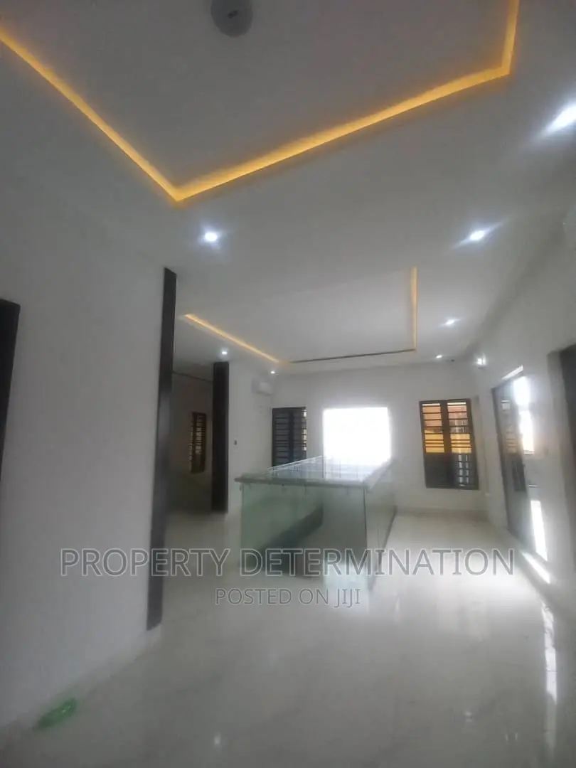 6bdrm Duplex in Magodo Shangisha Gra for rent in GRA Phase 2 Shangisha
