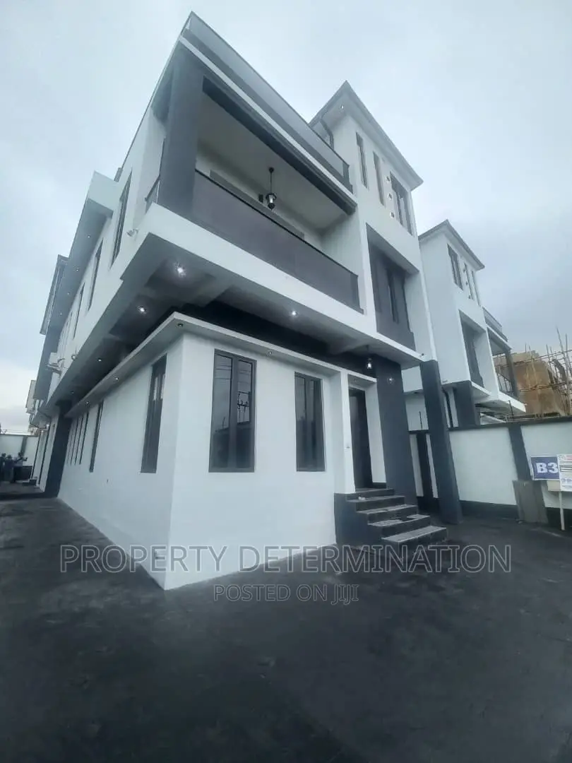 6bdrm Duplex in Magodo Shangisha Gra for rent in GRA Phase 2 Shangisha