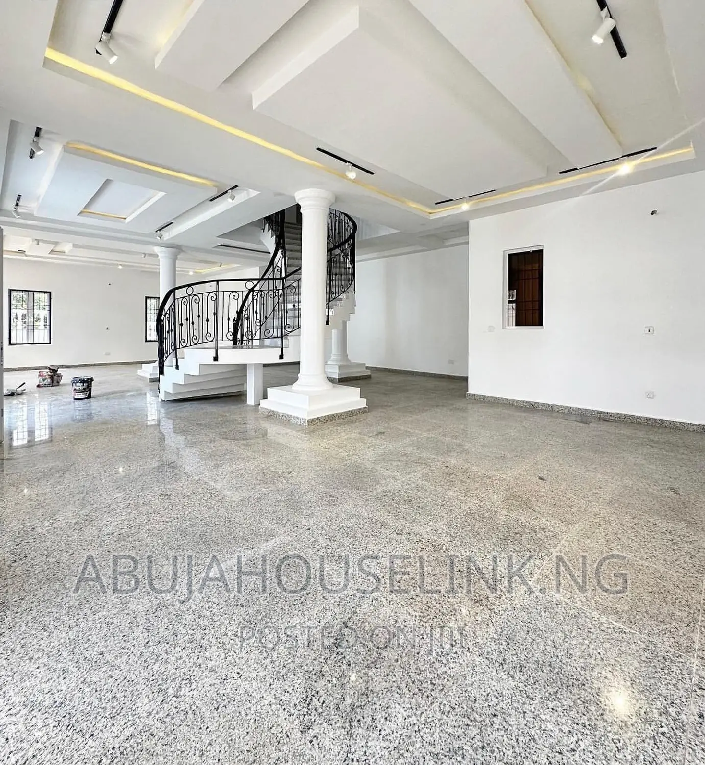 6bdrm Duplex in Guzape Abuja for sale in Guzape District
