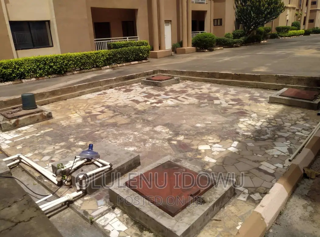 Furnished 3bdrm Block of Flats in Alimosho for sale in Alimosho