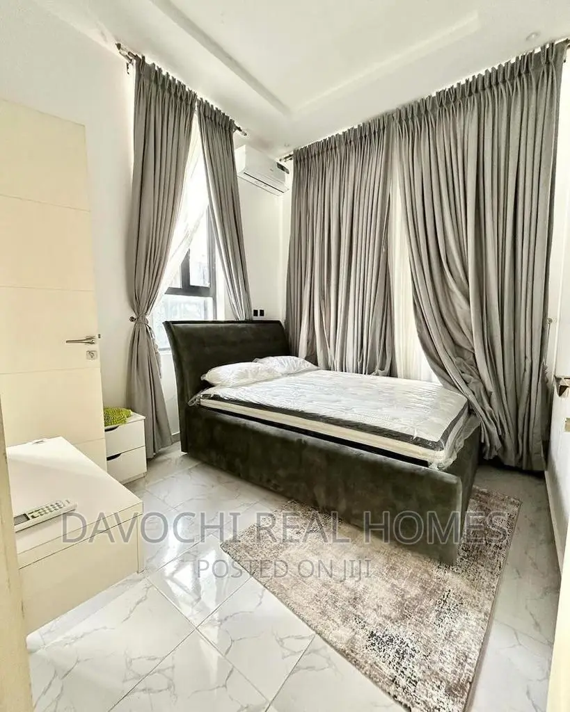 2bdrm Block of Flats in Ikate Lekki for sale in Ikate