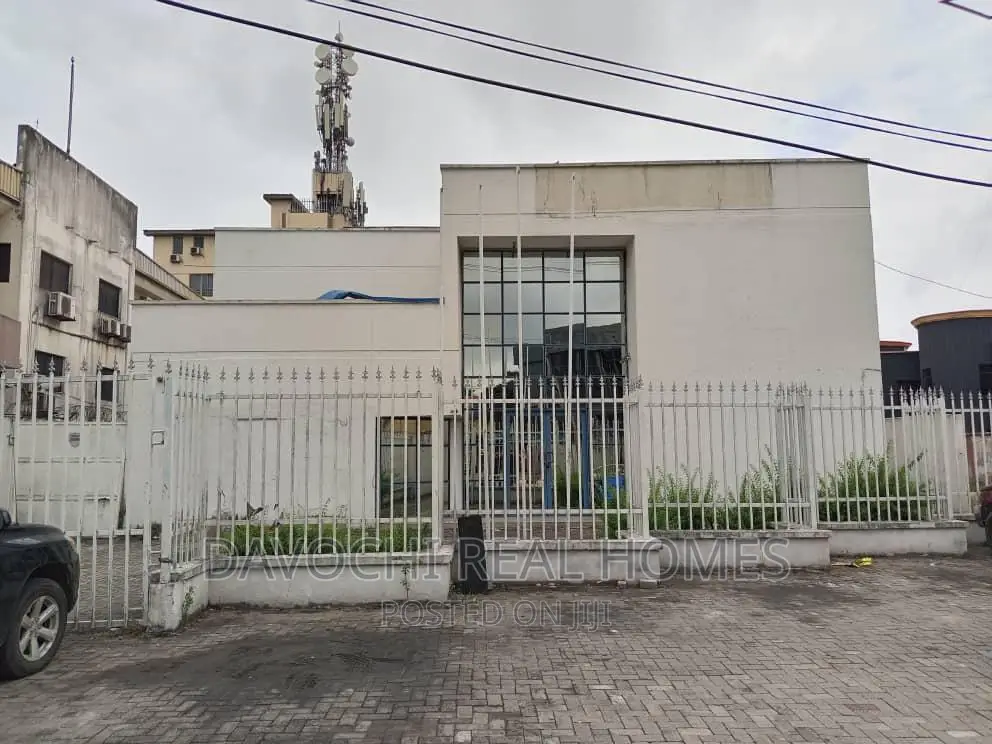 2bdrm Block of Flats in Ikate Lekki for sale in Ikate