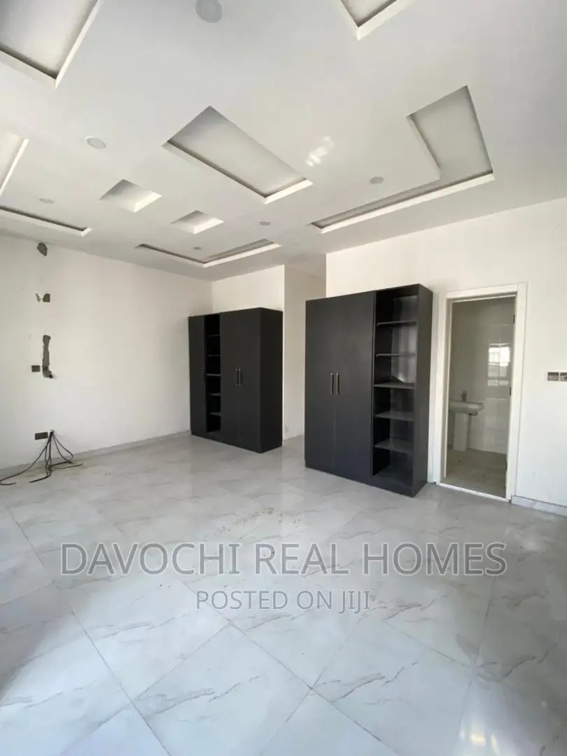 4bdrm Duplex in Orchid Road, Lekki for sale in Lekki