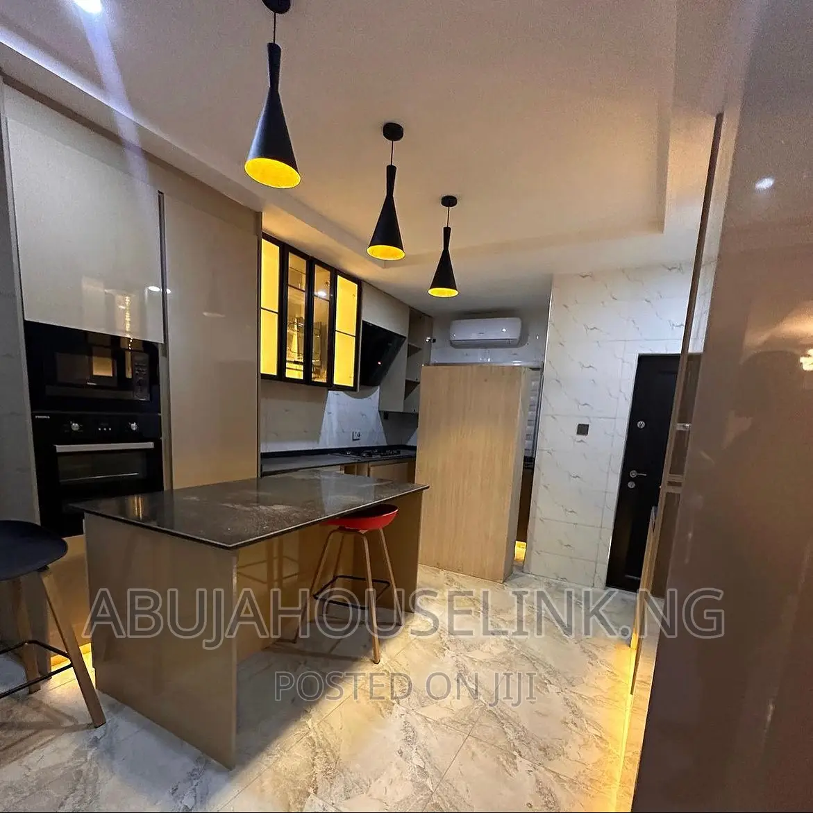 Furnished 4bdrm Duplex in Guzape Abuja for sale in Guzape District