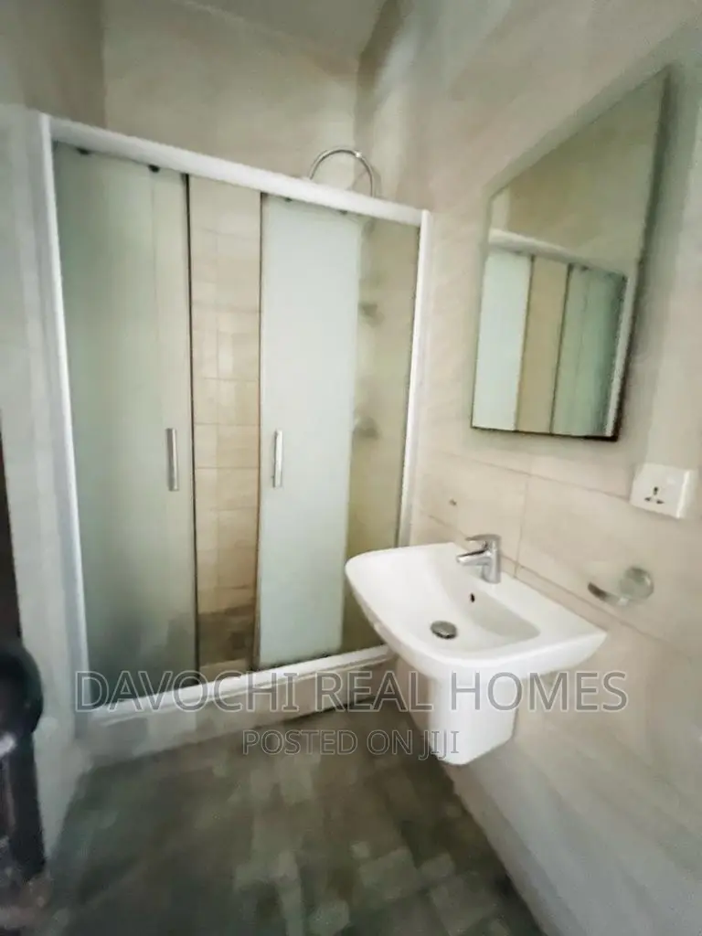 3bdrm Apartment in Onriu Estate, Victoria Island for rent in Victoria Island