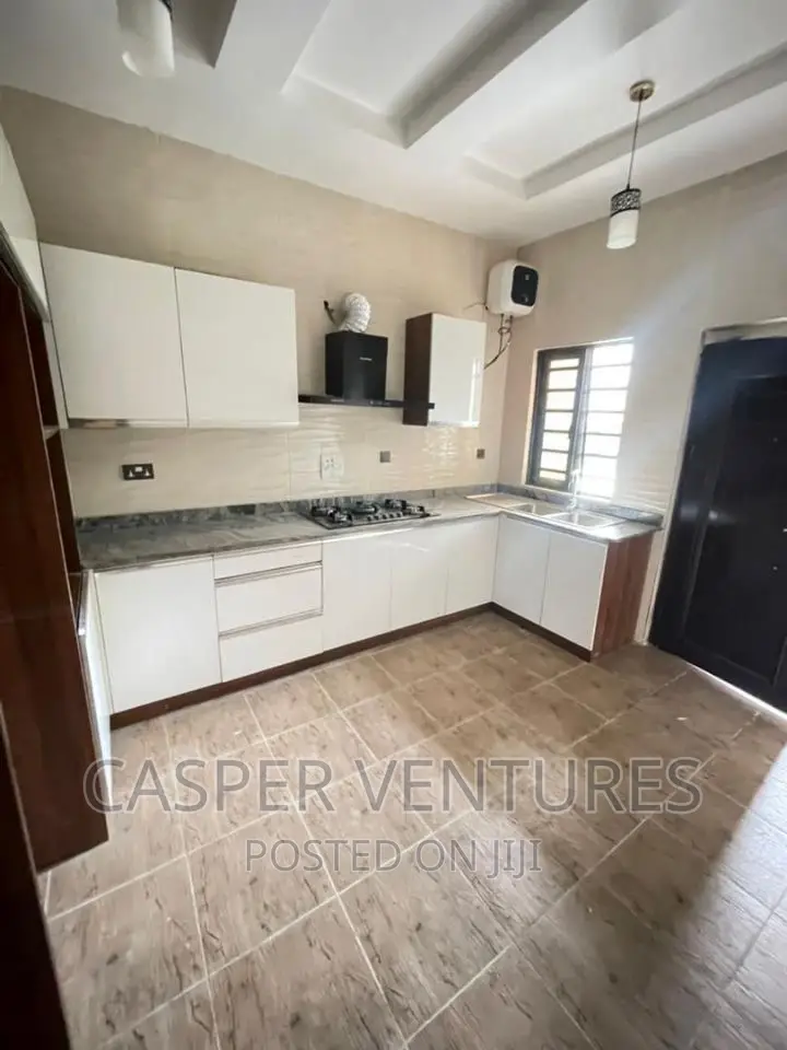 1bdrm Shared Apartment in Ikate for rent in Ikate