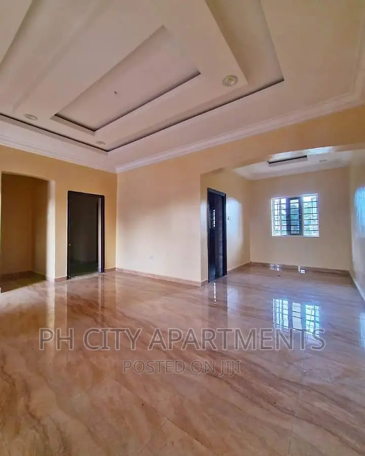2bdrm Block of Flats in Shell Corporative, Port-Harcourt for rent in Port-Harcourt