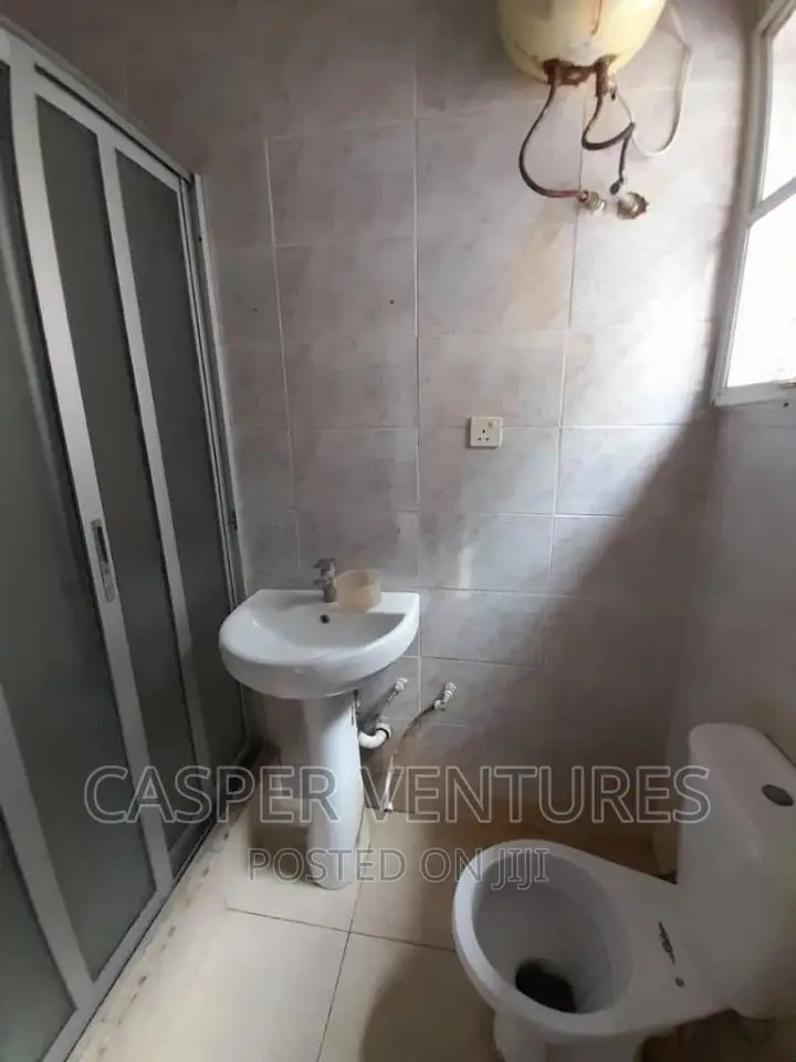 1bdrm Shared Apartment in Spg, Igbo-efon for rent in Igbo-efon