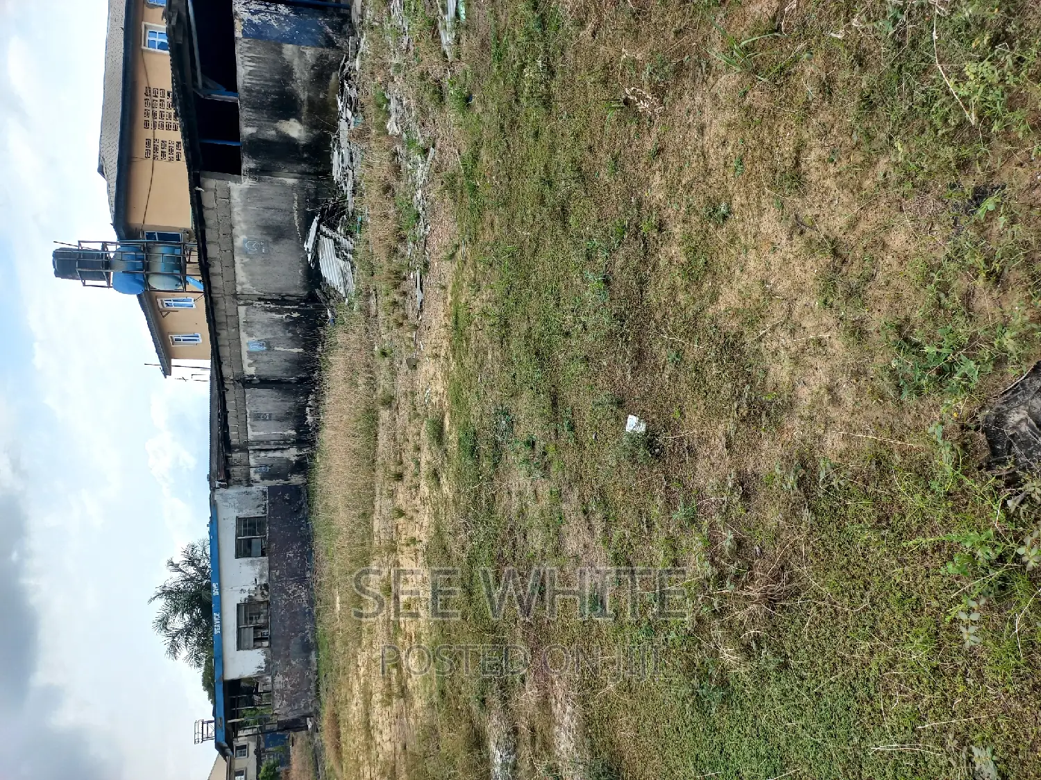 5 Plots of Land for Commercial Purposes for Sale in Satellite Town