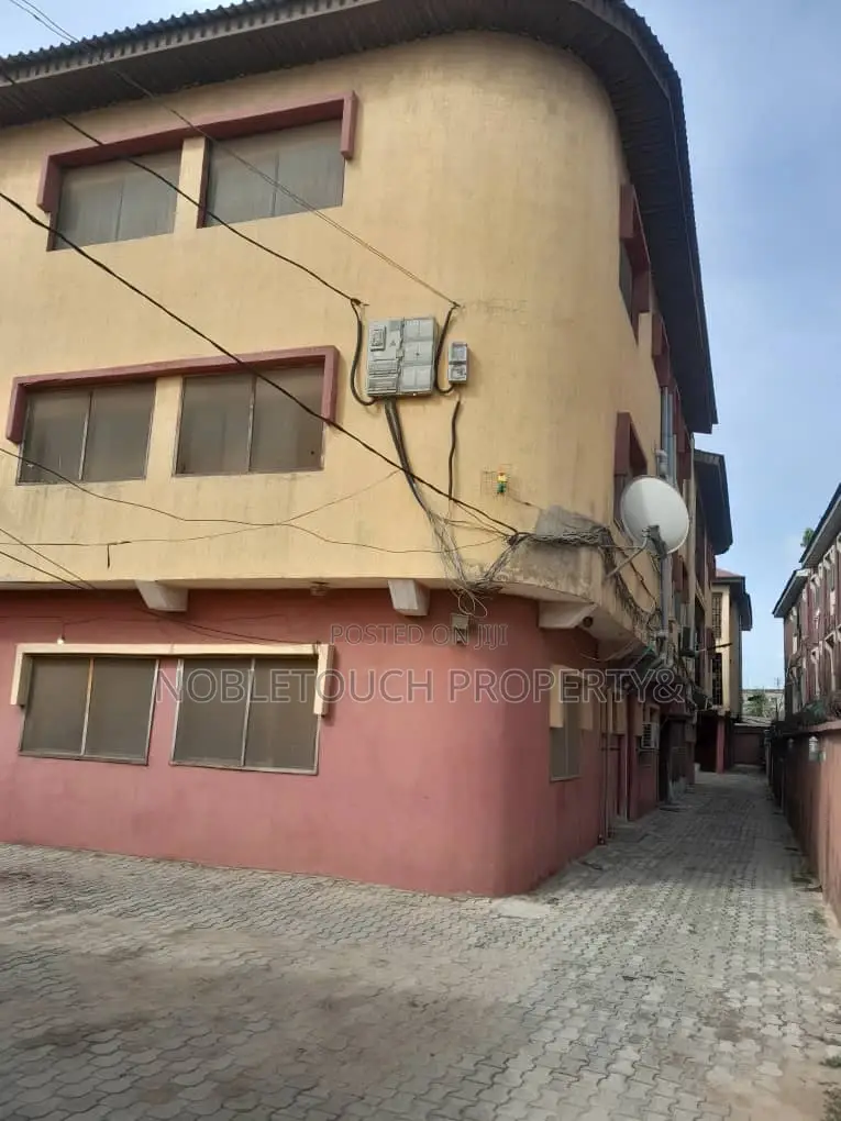 3bdrm Block of Flats in Okota -Ago Palace for sale in Ago Palace