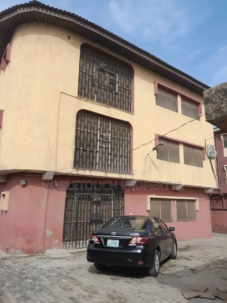 3bdrm Block of Flats in Okota -Ago Palace for sale in Ago Palace