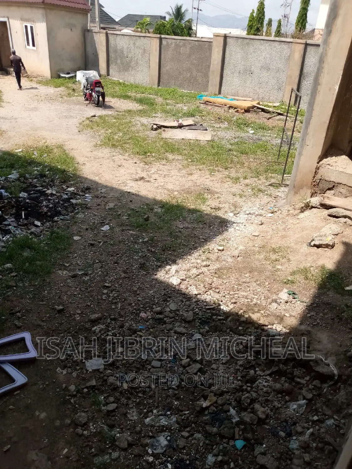 12bdrm Apartment in Fo1, Kubwa for sale in Kubwa