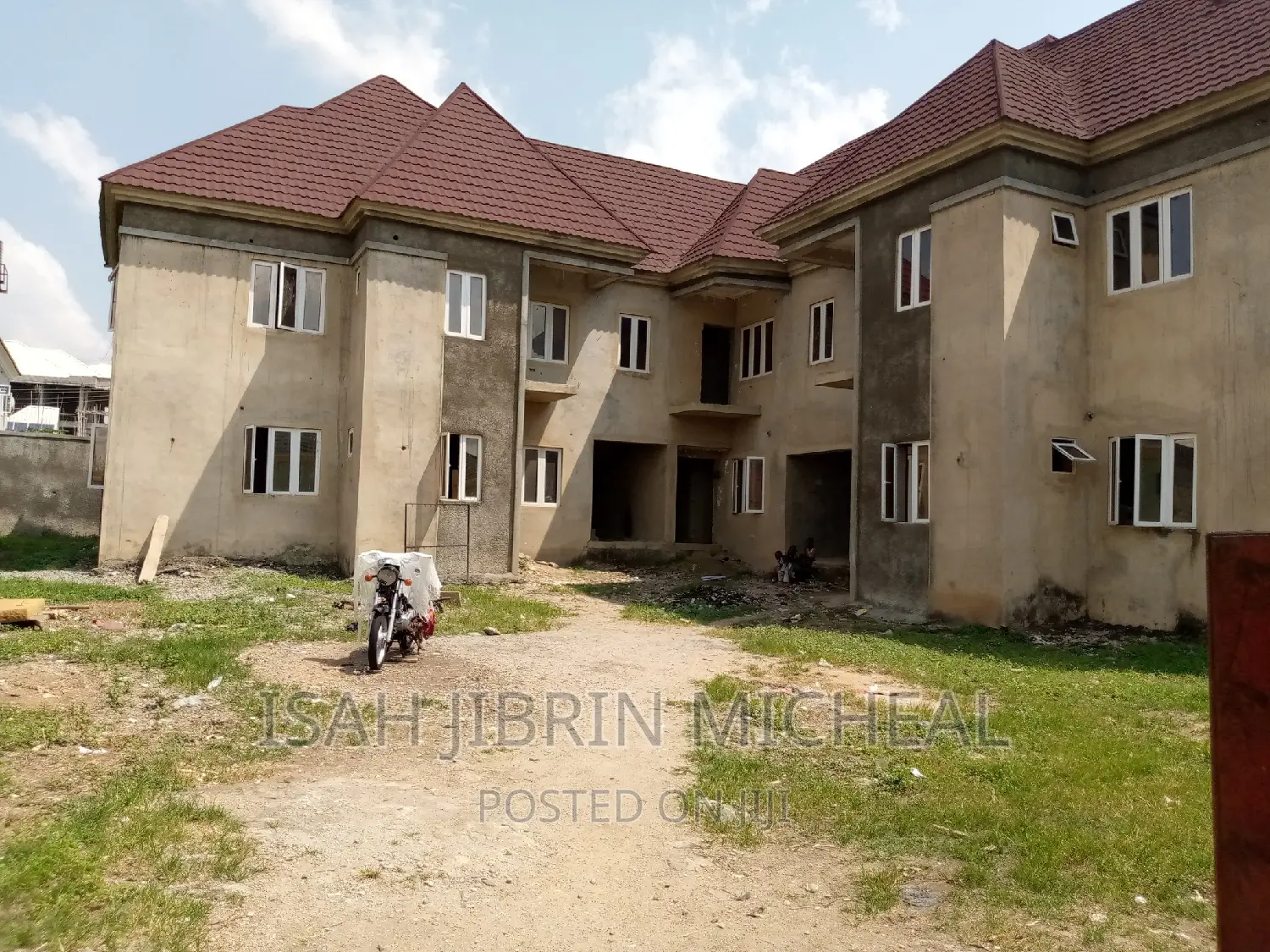 12bdrm Apartment in Fo1, Kubwa for sale in Kubwa