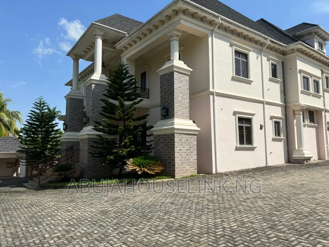 7bdrm Mansion in Asokoro Main By for sale in Asokoro