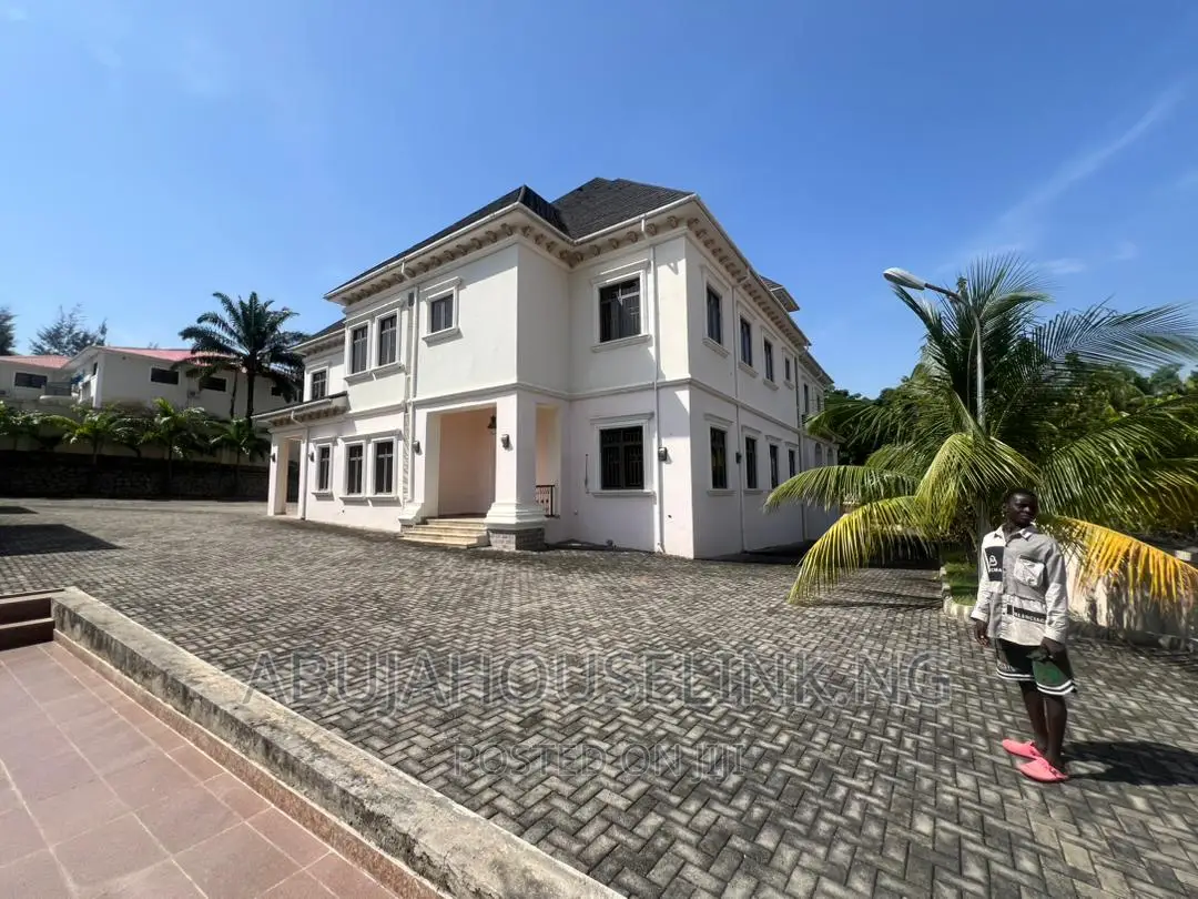 7bdrm Mansion in Asokoro Main By for sale in Asokoro