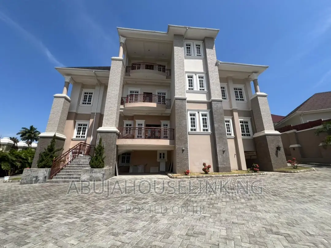 9bdrm Mansion in Maitama Main By for sale in Maitama
