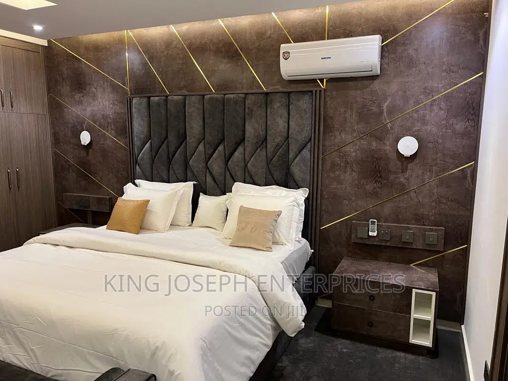 100% Luxury 3 Bedroom Apartment Wuse 2 ( With a Garden) in Wuse 2