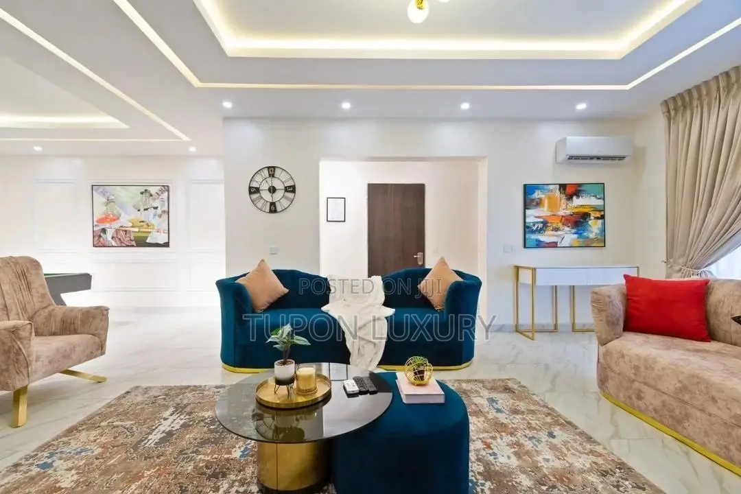 Luxury 3 Bedrooms Apartment, With Pool,Gym Snooker in Victoria Island
