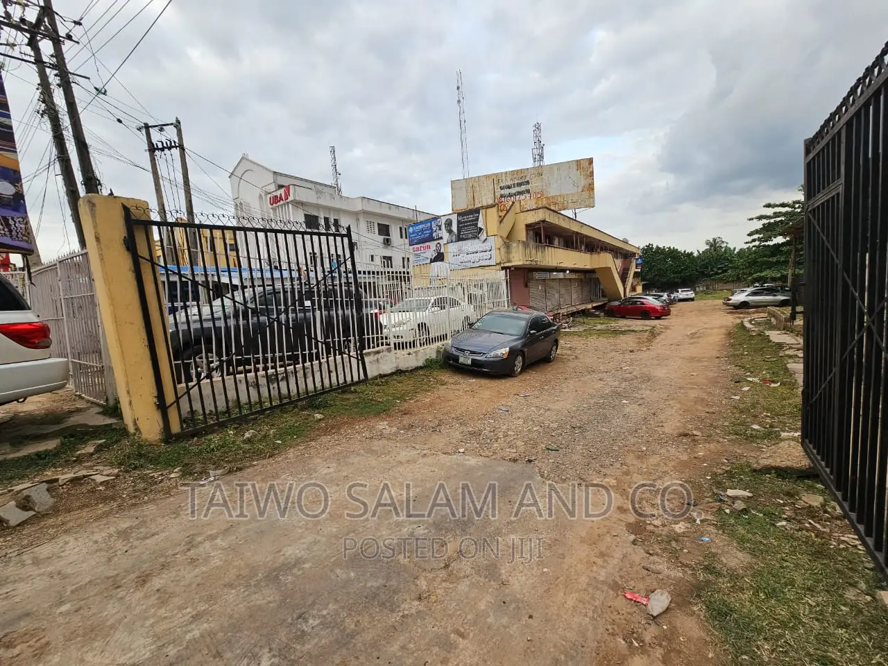 4040sqm of Commercial Land Beside Uba Awolowo Junction Bodija Ibadan in Bodija