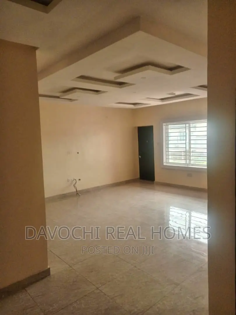 2bdrm Apartment in Chevron Drive, Lekki for rent in Lekki