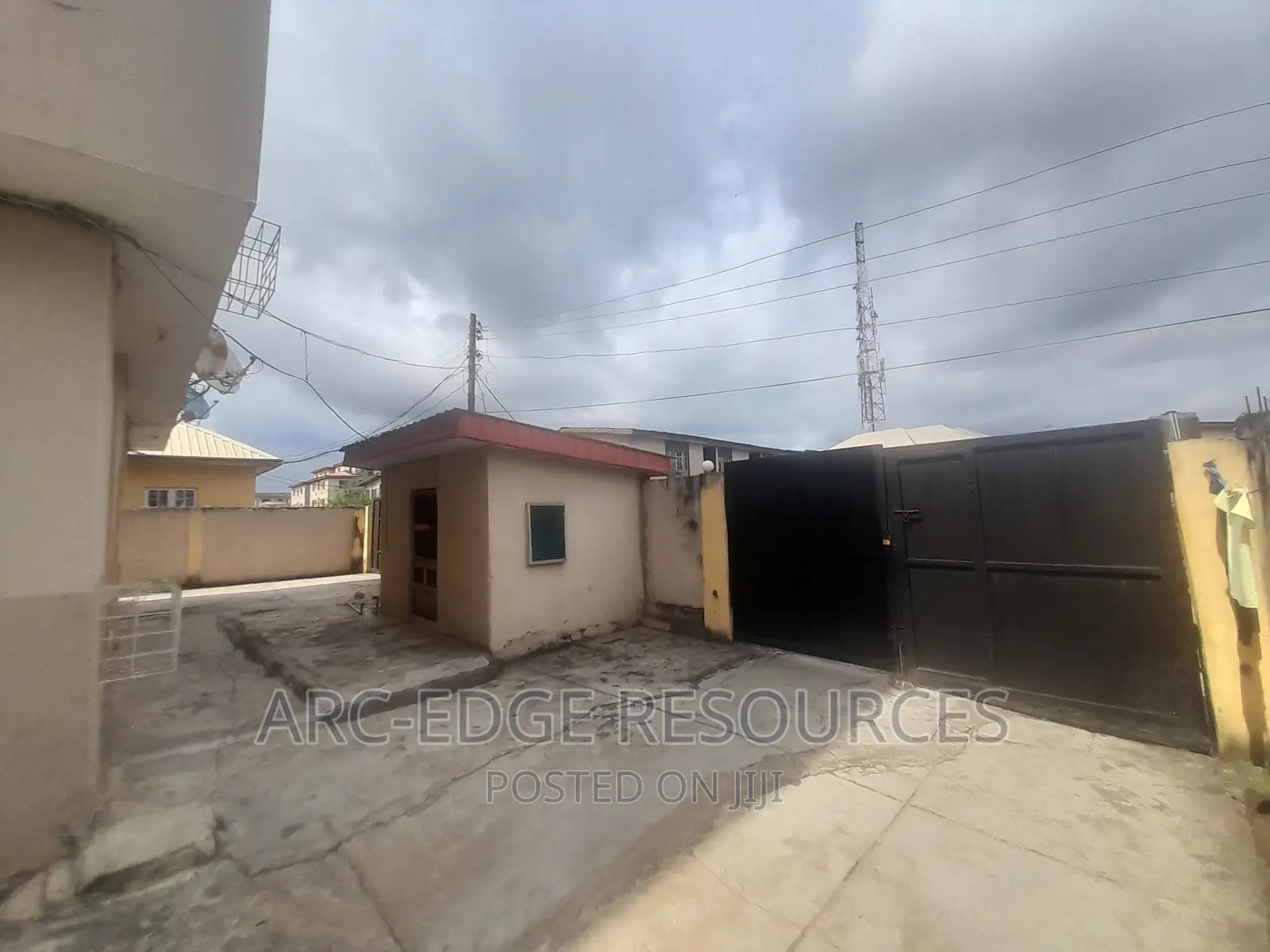 3bdrm Block of Flats in Ago Palace for rent in Ago Palace