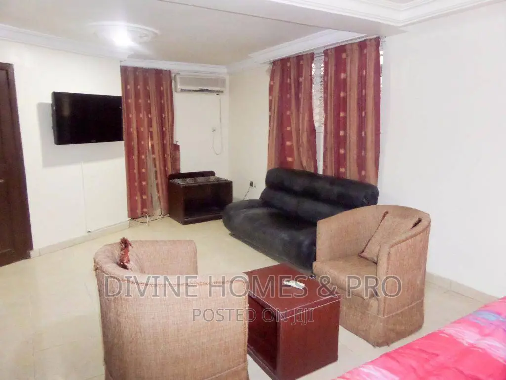 Furnished 16bdrm House in Garki Area 2 for sale in Area 2