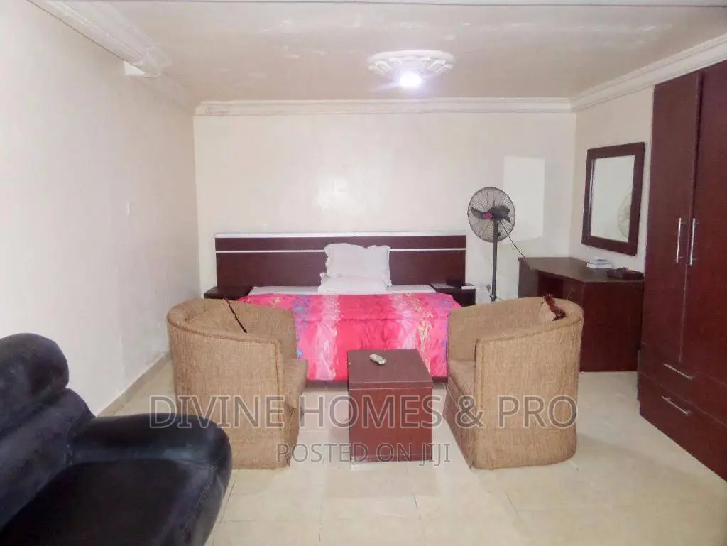 Furnished 16bdrm House in Garki Area 2 for sale in Area 2
