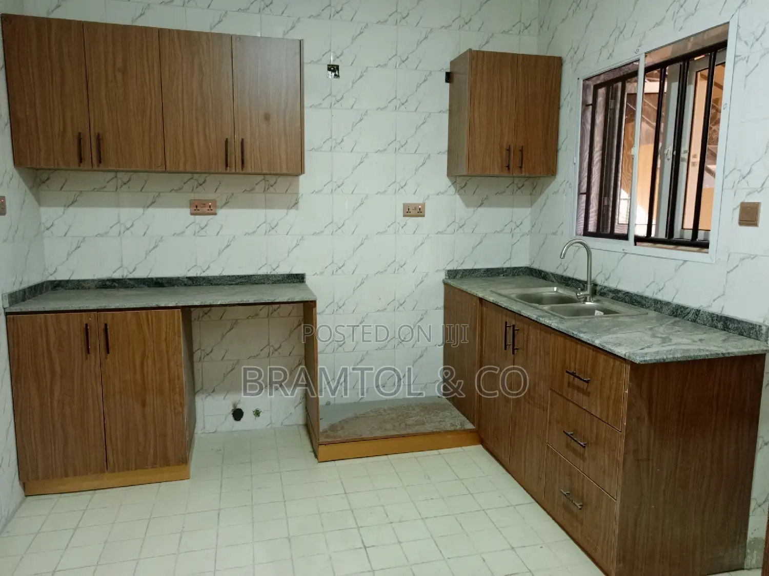 2bdrm Block of Flats in Durumi for rent in Durumi