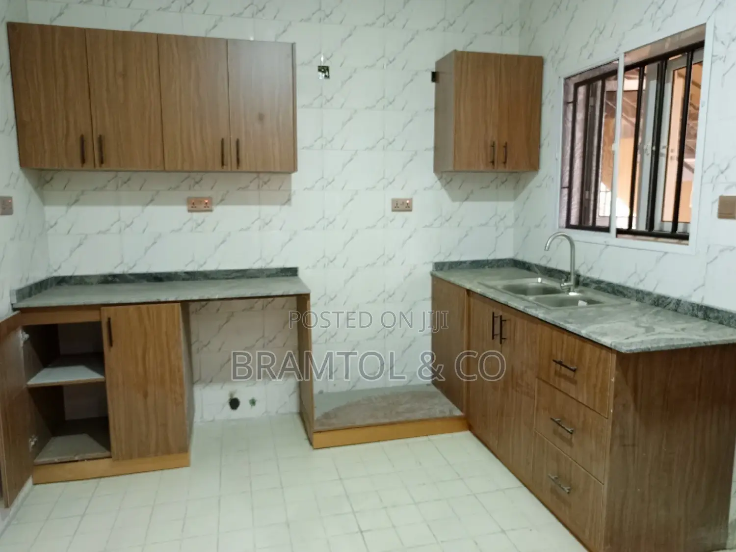 2bdrm Block of Flats in Durumi for rent in Durumi