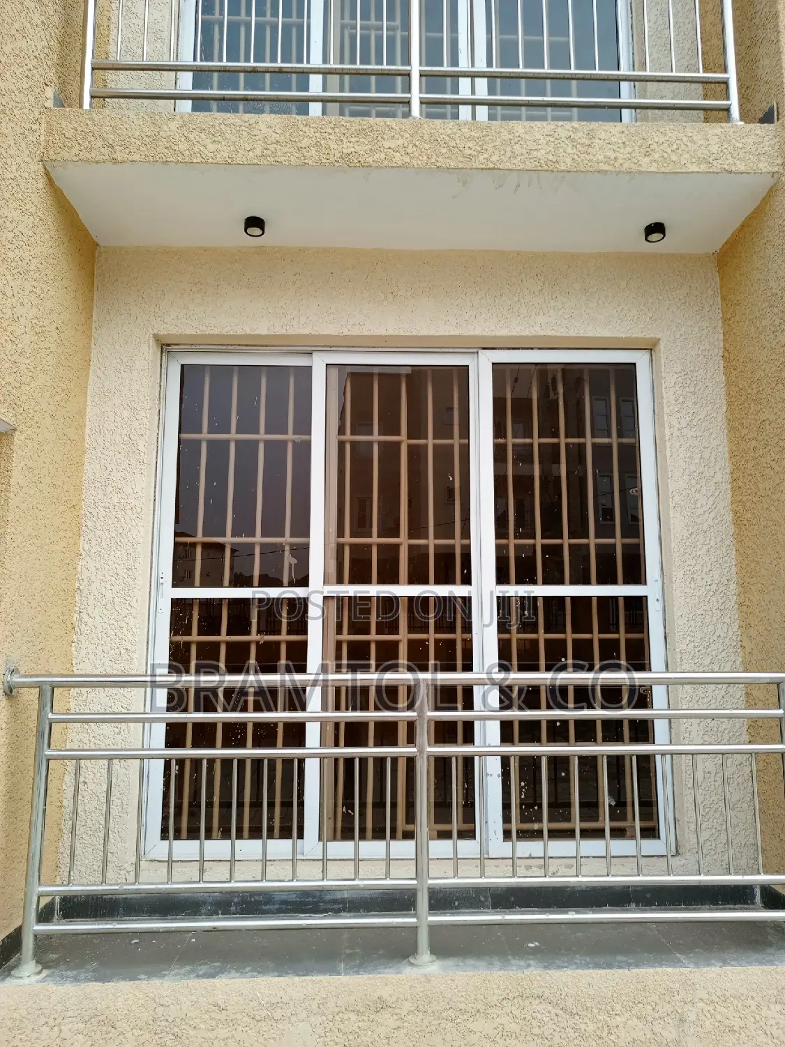2bdrm Block of Flats in Durumi for rent in Durumi