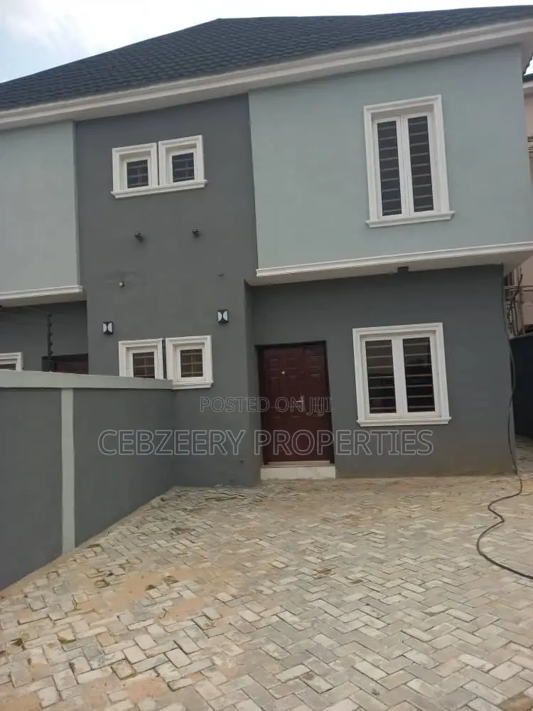 4bdrm Duplex in Ojodu for sale in Ojodu