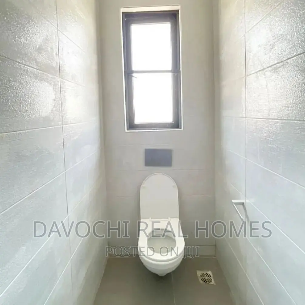 2bdrm Apartment in Lekki Phase One for rent in Lekki