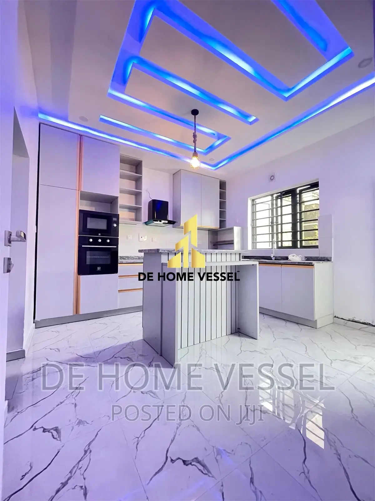 4bdrm Townhouse/Terrace in Chevron for sale in Chevron