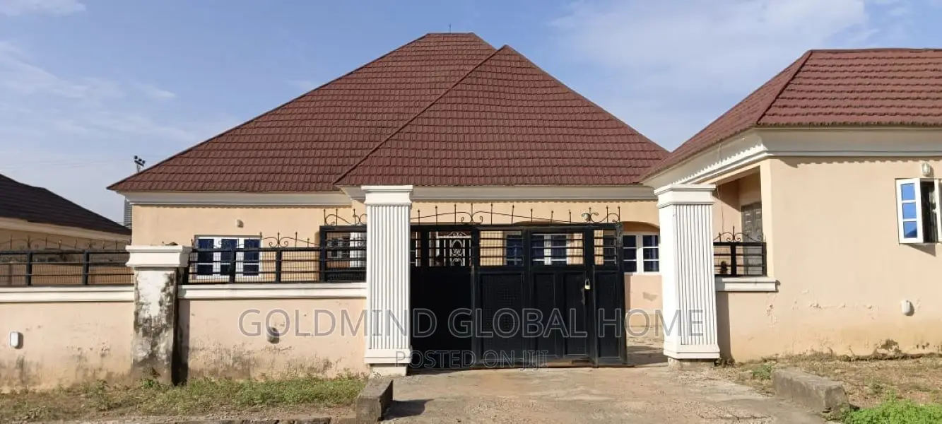 3bdrm Bungalow in Apo Abuja, Zone B for sale in Zone B