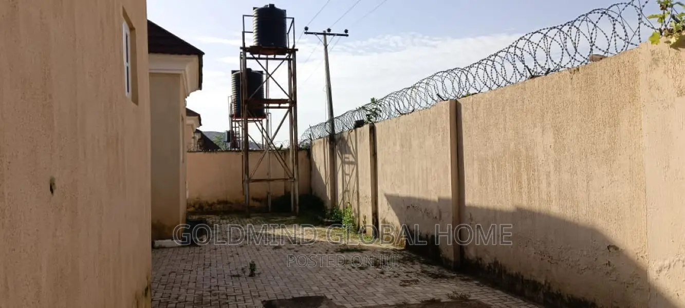 3bdrm Bungalow in Apo Abuja, Zone B for sale in Zone B