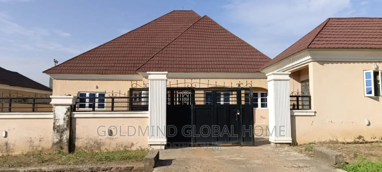 3bdrm Bungalow in Apo Abuja, Zone B for sale in Zone B