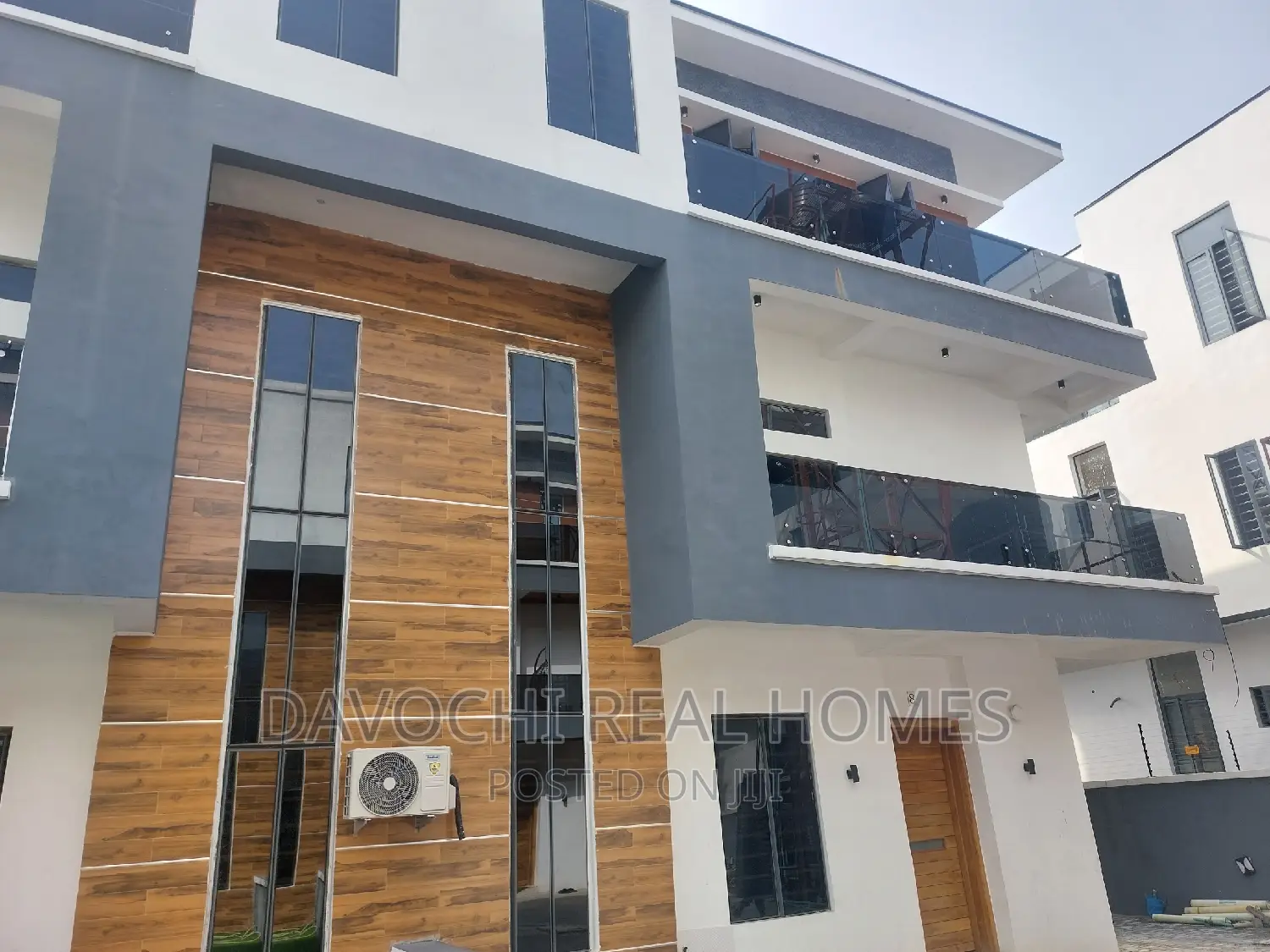 5bdrm Duplex in Ikate-Lekki for rent in Lekki