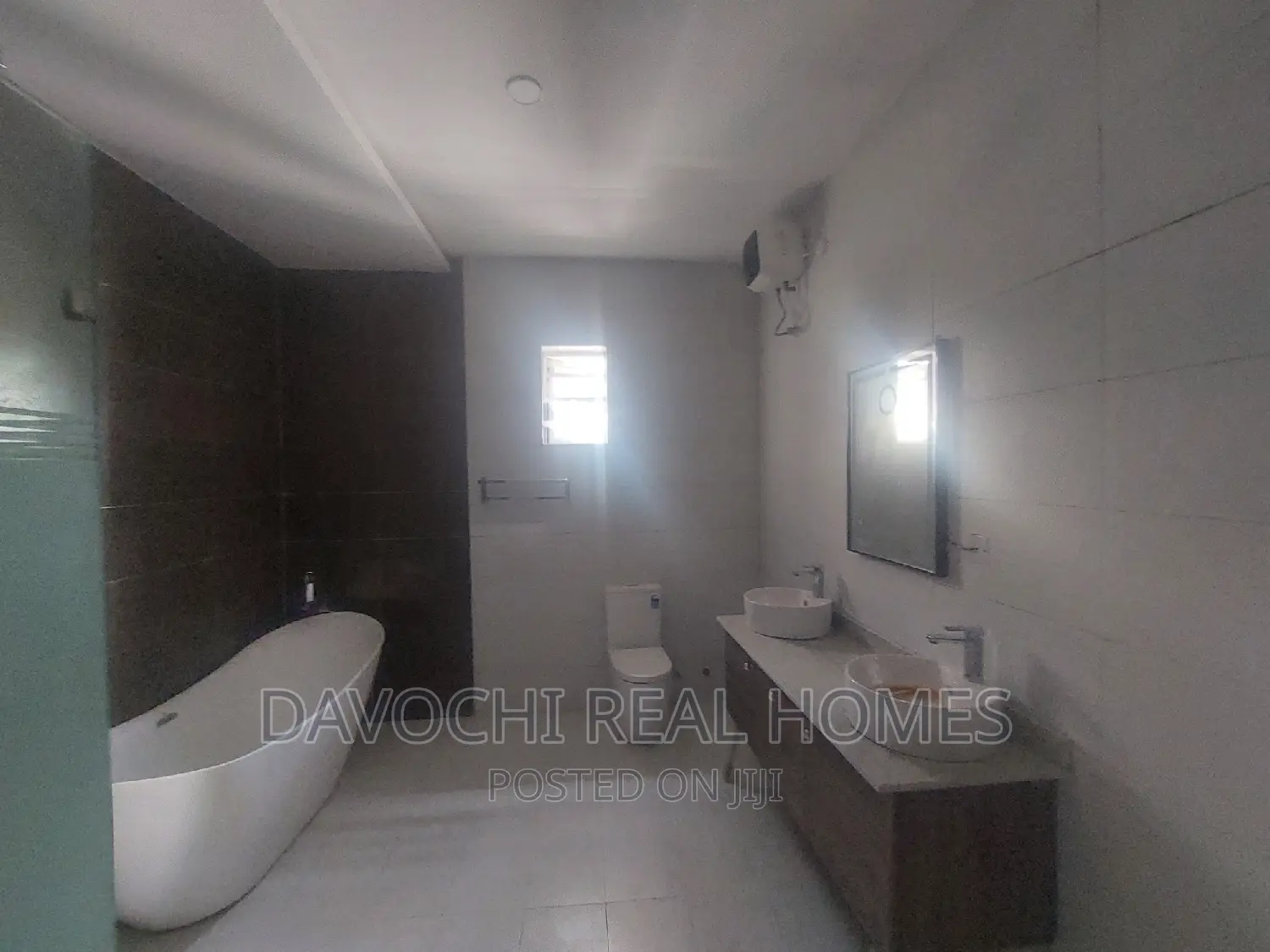 5bdrm Duplex in Ikate-Lekki for rent in Lekki