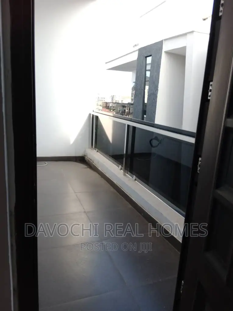 4bdrm Duplex in Chevron Drive, Lekki for rent in Lekki
