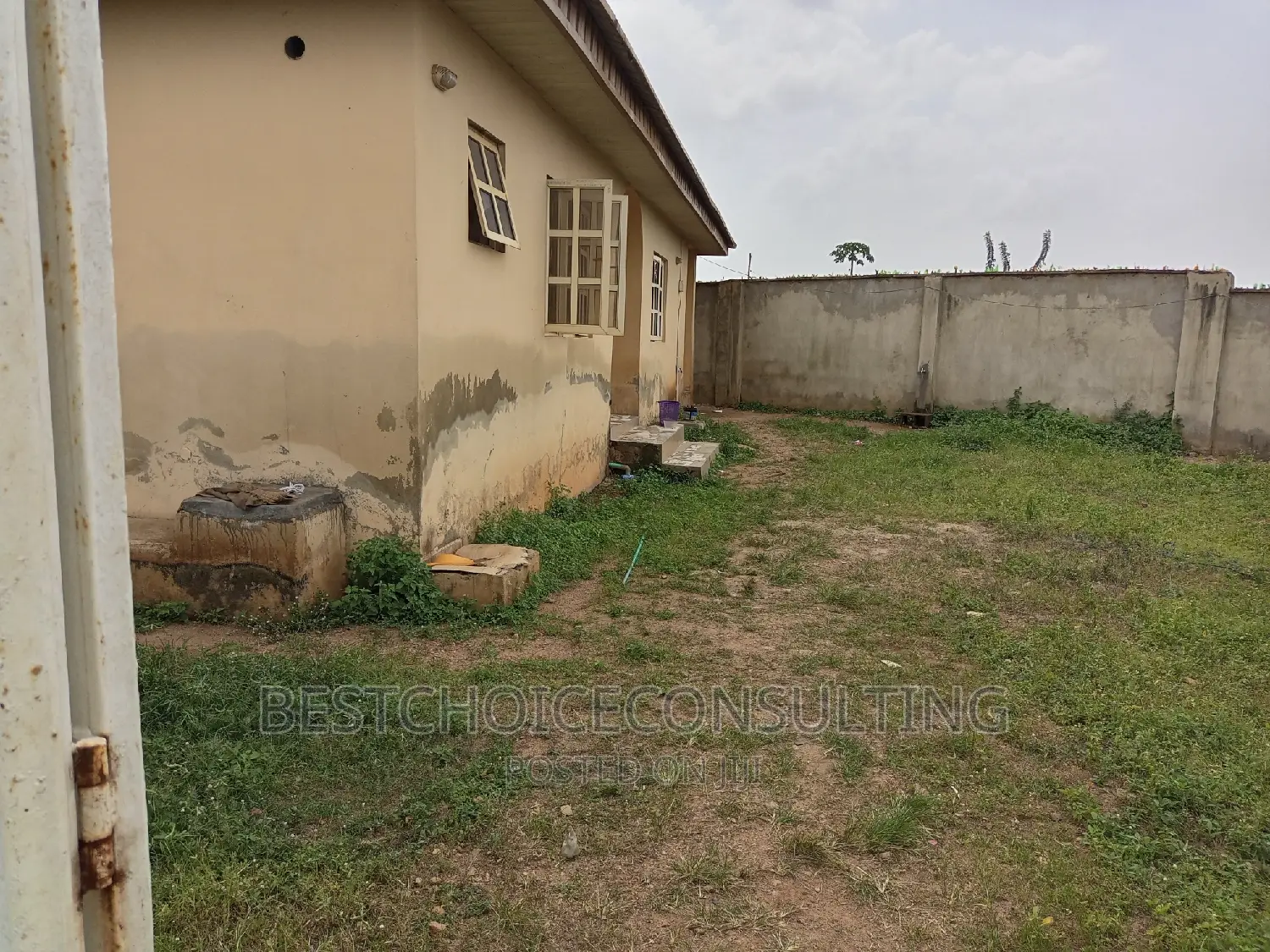 5bdrm Bungalow in Akoju Awotan Apete, Ibadan for sale in Ibadan
