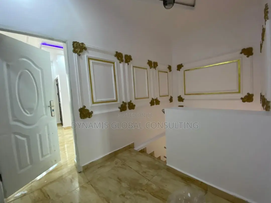 Furnished 3bdrm Duplex in Olowora, Omole Phase 2 for sale in Omole Phase 2