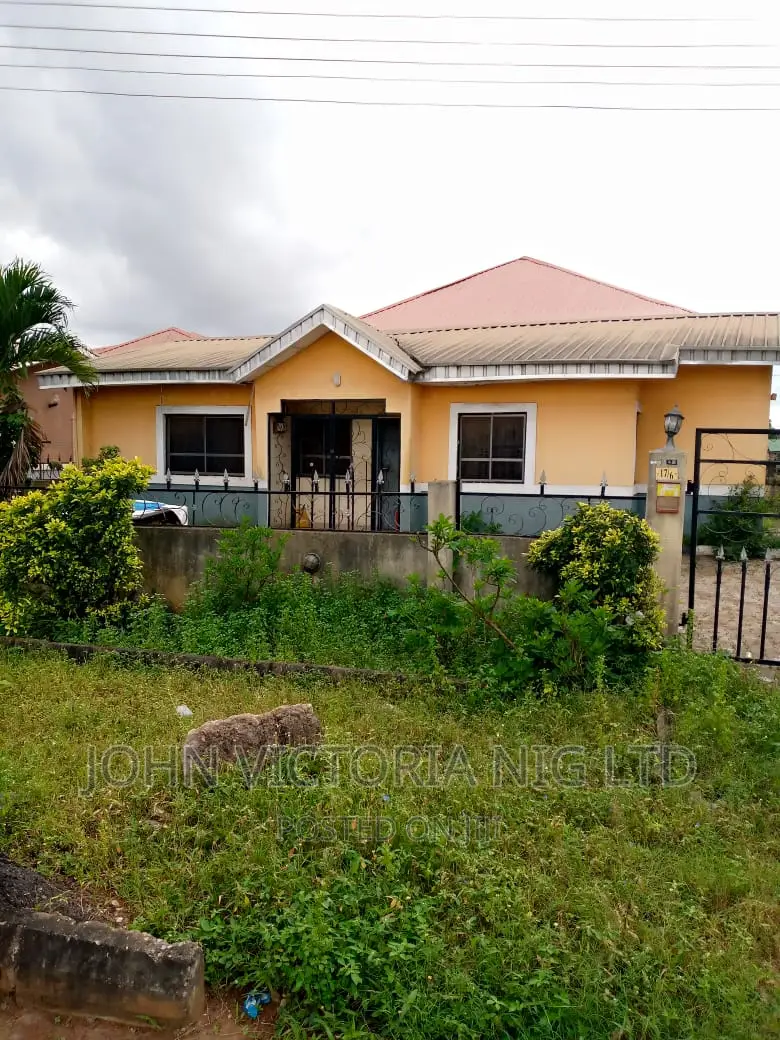 3bdrm Bungalow in Diamond, Isheri / Egbe Idimu for sale in Isheri / Egbe Idimu