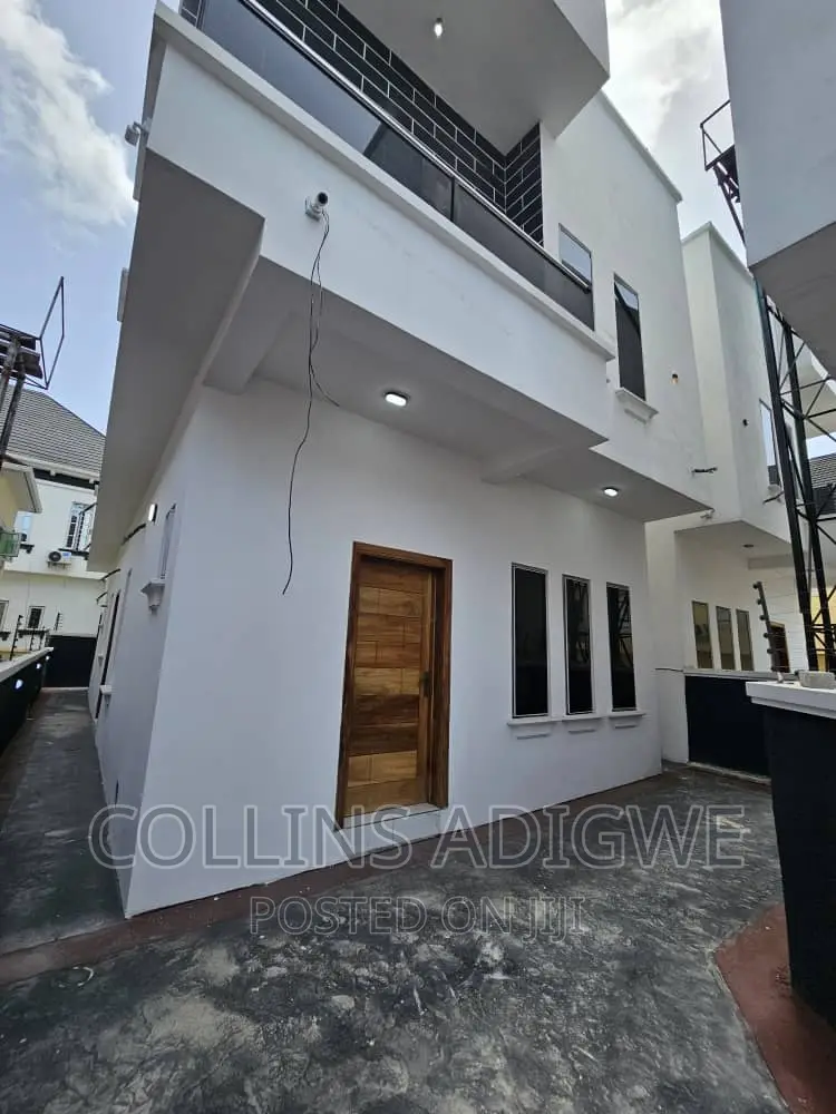 4bdrm Duplex in Agungi for sale in Agungi