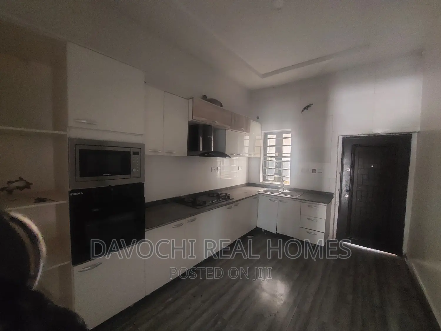 5bdrm Duplex in Chevron, Lekki for rent in Lekki