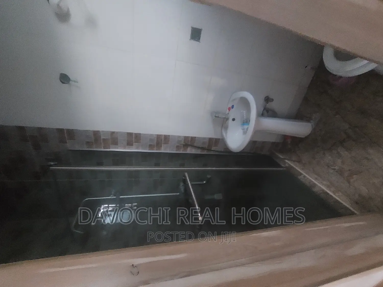 5bdrm Duplex in Chevron, Lekki for rent in Lekki